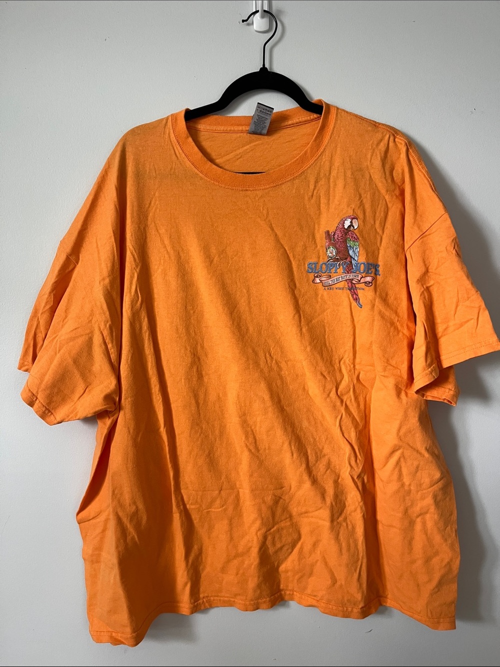 Orange Parrot Graphic Short-Sleeve Men’s Shirt sloppy Joe's